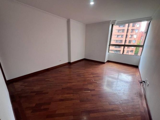 Apartamento de 3 alcobas en arriendo en Lalinde, Medellín, 175 m² · foto 12 de 22