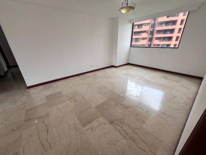 Apartamento de 3 alcobas en arriendo en Lalinde, Medellín, 175 m² · foto 15 de 22