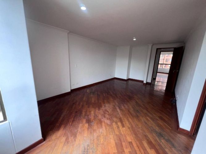 Apartamento de 3 alcobas en arriendo en Lalinde, Medellín, 175 m² · foto 17 de 22