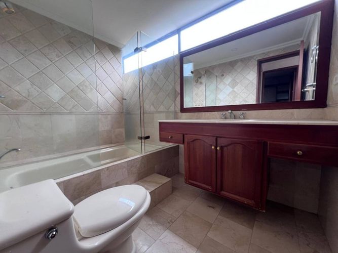 Apartamento de 3 alcobas en arriendo en Lalinde, Medellín, 175 m² · foto 19 de 22