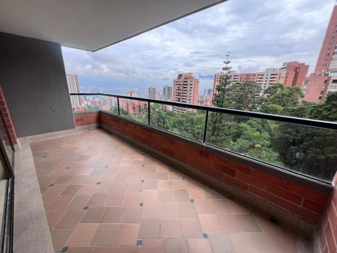Apartamento de 3 alcobas en arriendo en Lalinde, Medellín, 175 m² · foto 22 de 22
