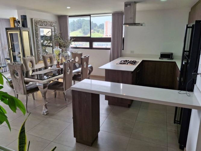 Apartamento de 3 alcobas en venta en El Porvenir, Rionegro, 154 m² · foto 2 de 16