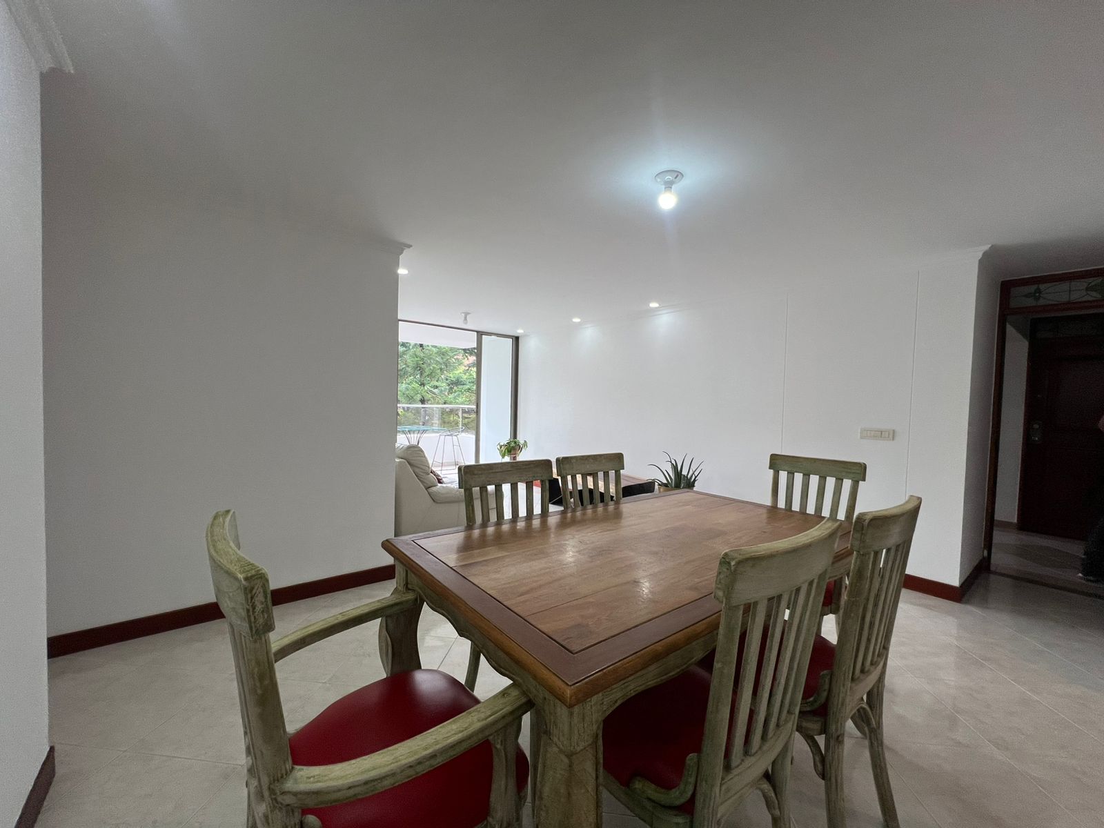 Apartamento en venta en Loma Benedictinos, Envigado · foto 2 de 17