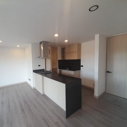 Apartamento de 2 alcobas en venta en Don Diego, El Retiro, 77 m² · foto 2 de 10