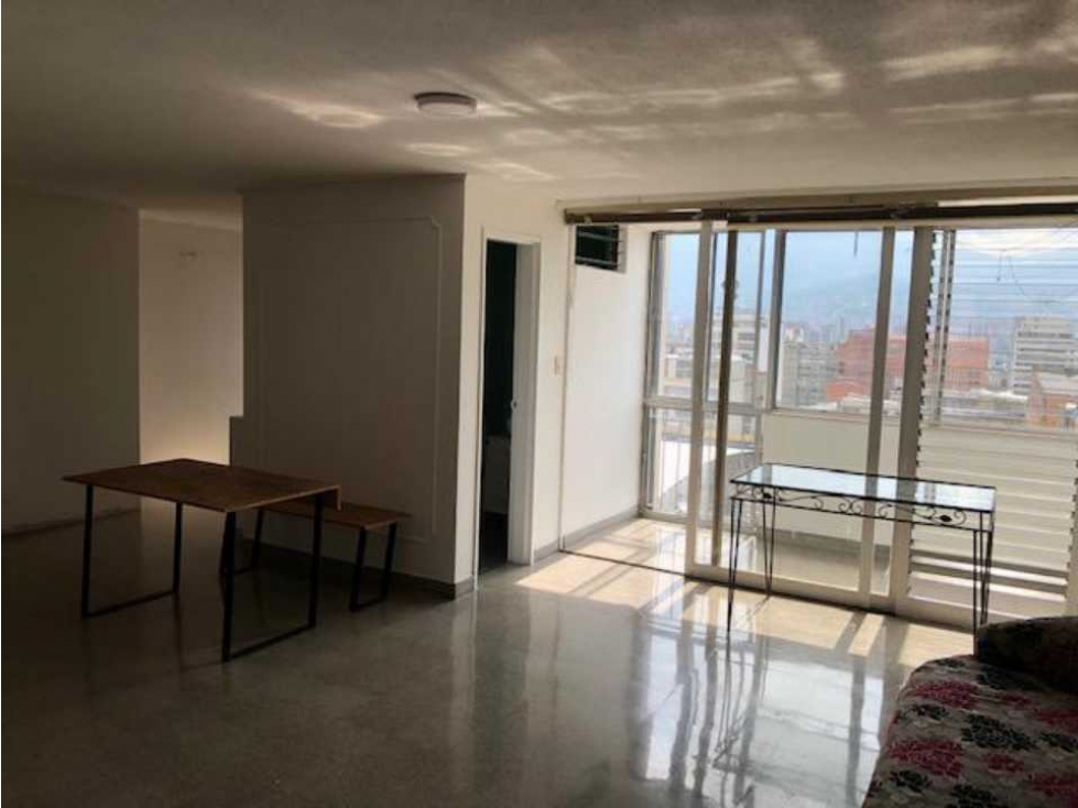 Apartment for sale in Centro, Medellín 2