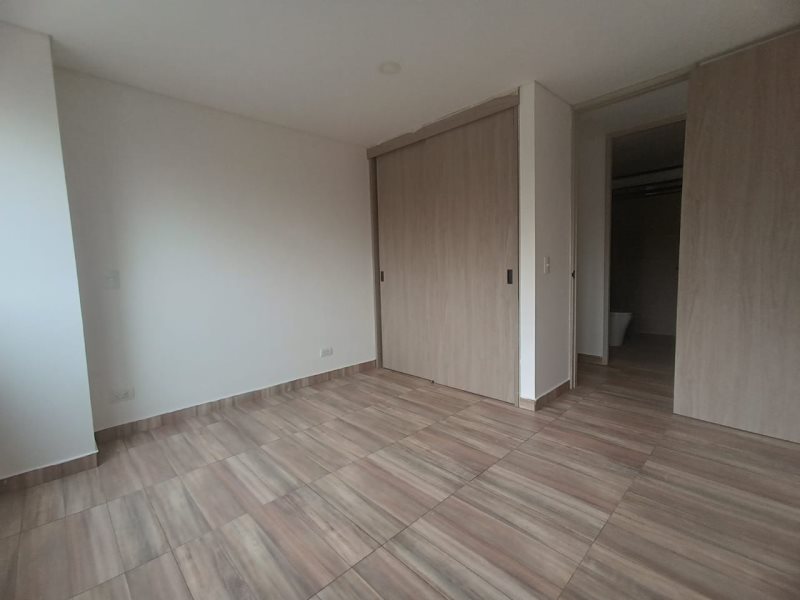 Apartamento en arriendo en Loma De Las Brujas, Envigado · foto 8 de 19