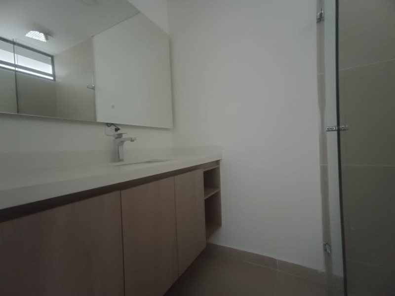 Apartamento en arriendo en Loma De Las Brujas, Envigado · foto 9 de 19