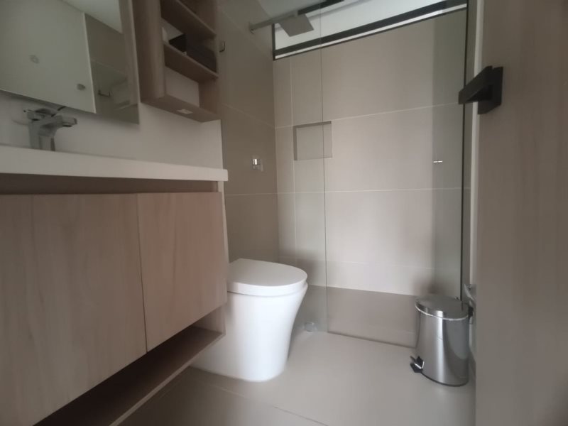 Apartamento en arriendo en Loma De Las Brujas, Envigado · foto 10 de 19
