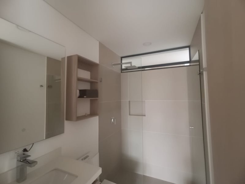 Apartamento en arriendo en Loma De Las Brujas, Envigado · foto 16 de 19