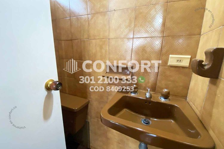 Casa de 5 alcobas en arriendo en Las Acacias, Medellín, 220 m² · foto 7 de 24