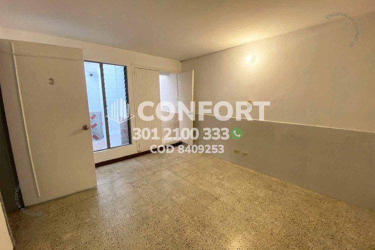 Casa de 5 alcobas en arriendo en Las Acacias, Medellín, 220 m² · foto 21 de 24