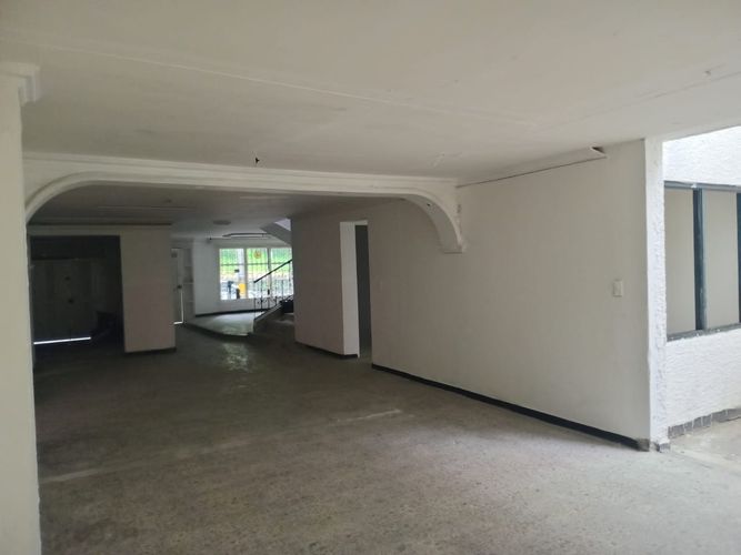 Oficina en arriendo en Laureles, Medellín, 350 m² · foto 3 de 16