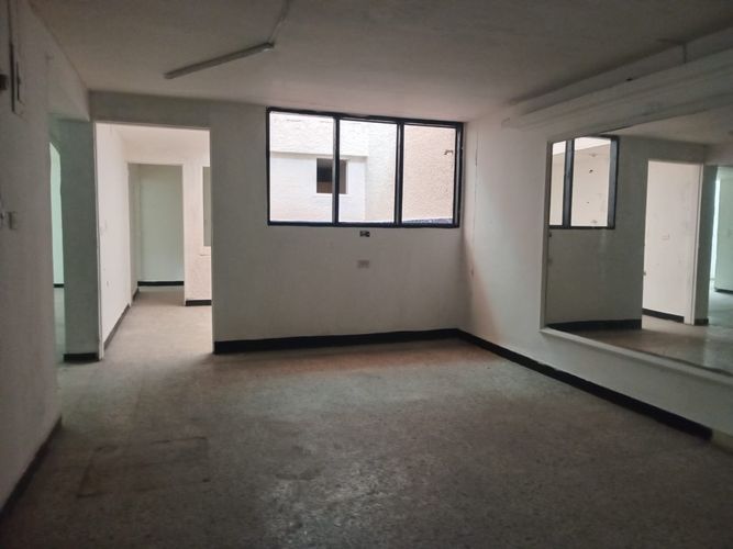 Oficina en arriendo en Laureles, Medellín, 350 m² · foto 9 de 16