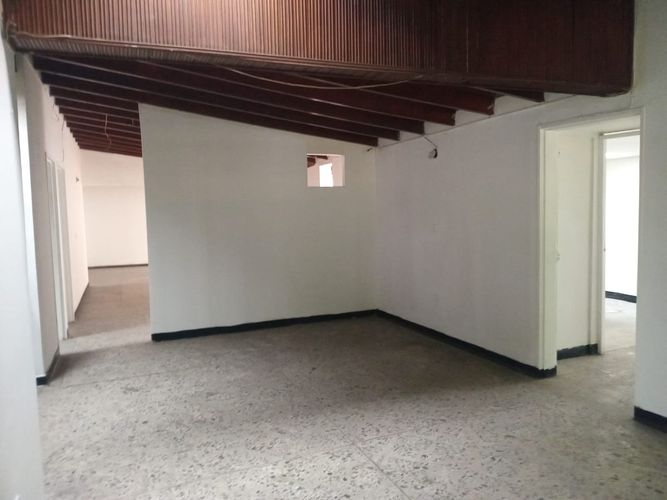 Oficina en arriendo en Laureles, Medellín, 350 m² · foto 8 de 16