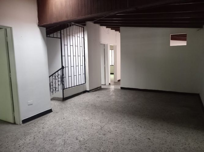 Oficina en arriendo en Laureles, Medellín, 350 m² · foto 10 de 16
