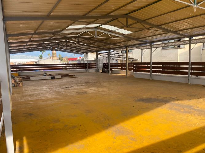 Edificio en venta en Alfonso Lopez, Palmira, 1800 m² · foto 10 de 11