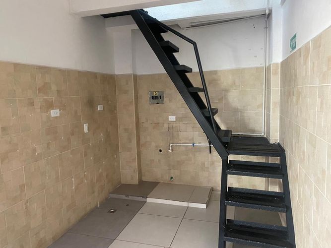 Local en arriendo en El Poblado, Medellín, 30 m² · foto 10 de 12