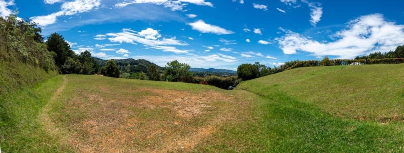Lote en venta en Sajonia, Rionegro, 5007 m² · foto 3 de 7