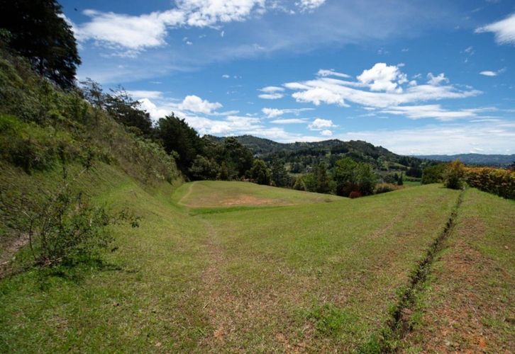 Lote en venta en Sajonia, Rionegro, 5007 m² · foto 5 de 7