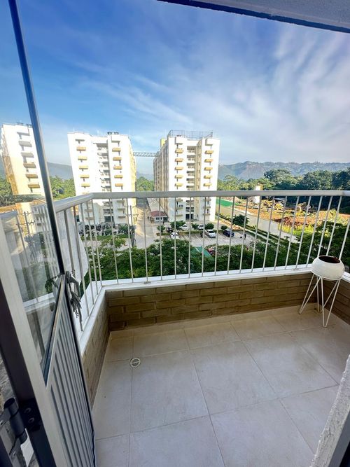 Apartamento de 2 alcobas en venta en Barro Blanco, Piedecuesta, 51 m² · foto 13 de 14
