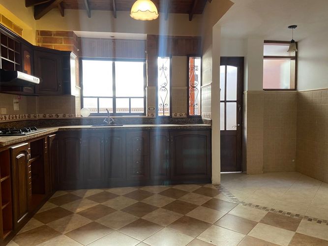 Casa de 4 alcobas en venta en Entreamigos, Sabaneta, 283 m² · foto 9 de 19