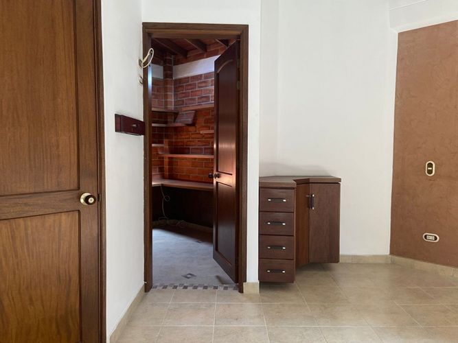 Casa de 4 alcobas en venta en Entreamigos, Sabaneta, 283 m² · foto 11 de 19