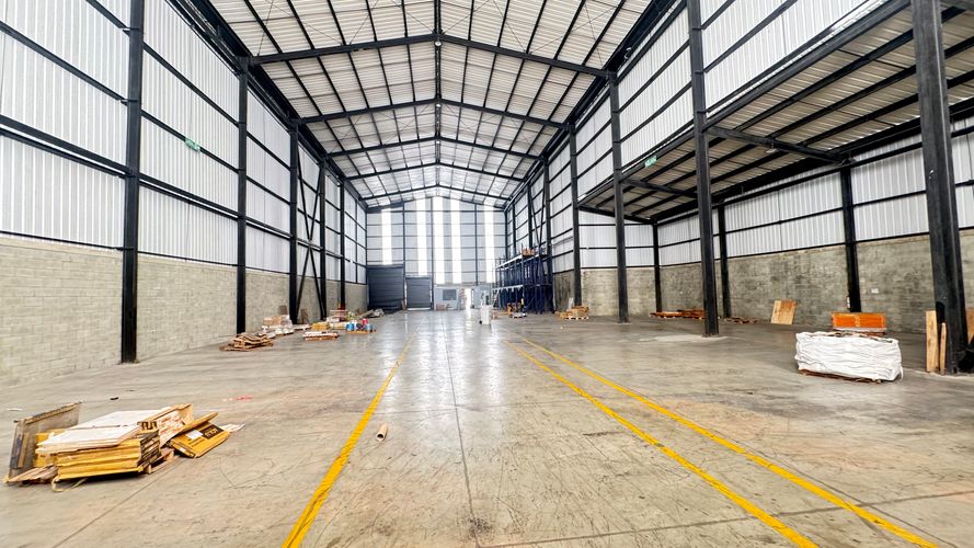 Bodega en arriendo en Acopi, Yumbo, 1006 m² · foto 2 de 18