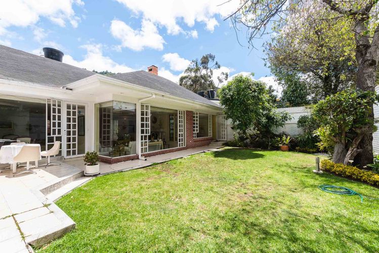 Casa de 4 alcobas en venta en Santa Ana Oriental, Bogotá, 410 m² · foto 10 de 24