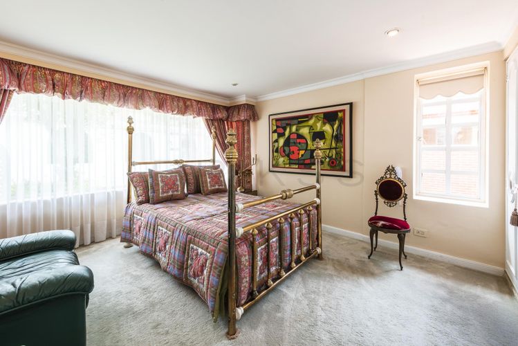 Casa de 4 alcobas en venta en Santa Ana Oriental, Bogotá, 410 m² · foto 21 de 24