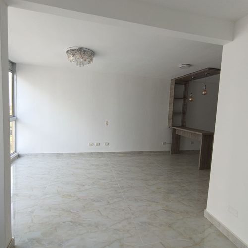 Apartamento de 2 alcobas en venta en Cd. Terranova, Jamundí, 55 m² · foto 9 de 24