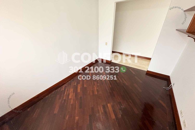 Apartamento de 3 alcobas en arriendo en El Tesoro, Medellín, 198 m² · foto 8 de 24