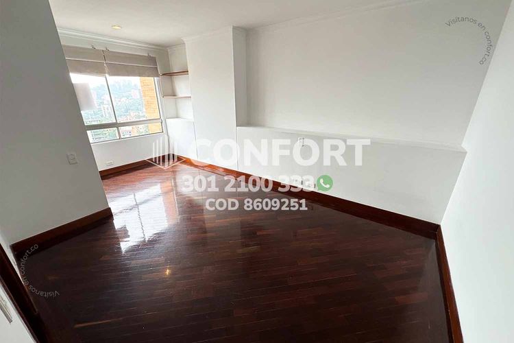 Apartamento de 3 alcobas en arriendo en El Tesoro, Medellín, 198 m² · foto 10 de 24