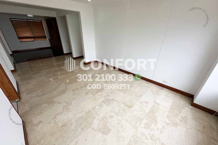 Apartamento de 3 alcobas en arriendo en El Tesoro, Medellín, 198 m² · foto 16 de 24