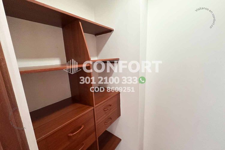 Apartamento de 3 alcobas en arriendo en El Tesoro, Medellín, 198 m² · foto 19 de 24