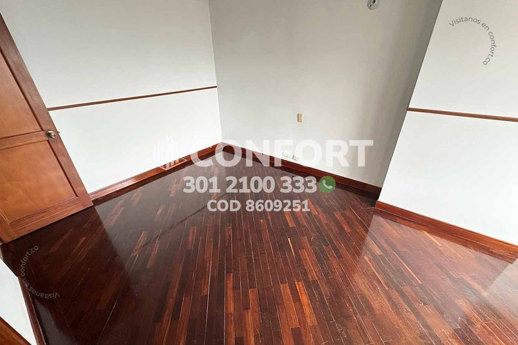 Apartamento de 3 alcobas en arriendo en El Tesoro, Medellín, 198 m² · foto 21 de 24