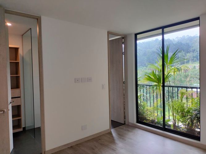 Apartamento de 2 alcobas en arriendo en Vía Las Palmas, Medellín, 93 m² · foto 5 de 17