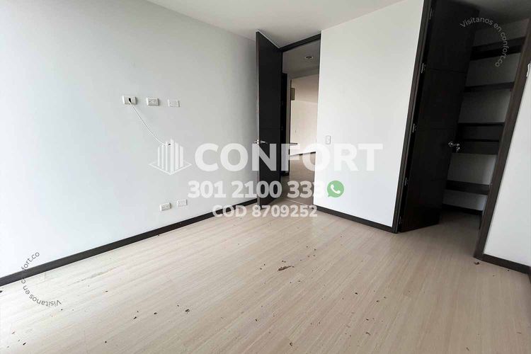 Apartamento de 3 alcobas en arriendo en Loma Del Esmeraldal, Envigado, 90 m² · foto 21 de 24