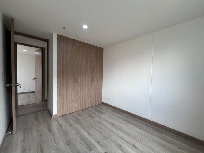 Apartamento de 3 alcobas en arriendo en El Poblado, Medellín, 73 m² · foto 8 de 16