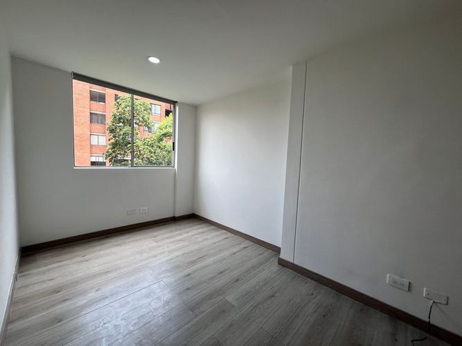 Apartamento de 3 alcobas en arriendo en El Poblado, Medellín, 73 m² · foto 10 de 16