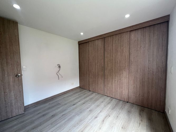 Apartamento de 3 alcobas en arriendo en El Poblado, Medellín, 73 m² · foto 13 de 16
