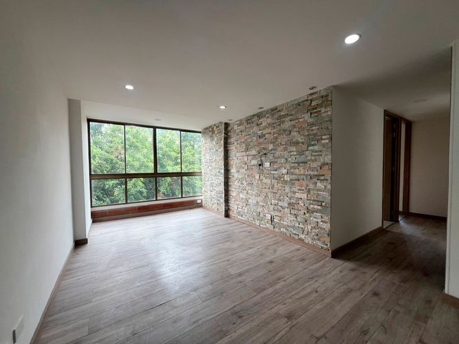 Apartamento de 3 alcobas en arriendo en El Poblado, Medellín, 73 m² · foto 2 de 16