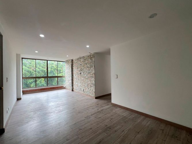 Apartamento de 3 alcobas en arriendo en El Poblado, Medellín, 73 m² · foto 3 de 16