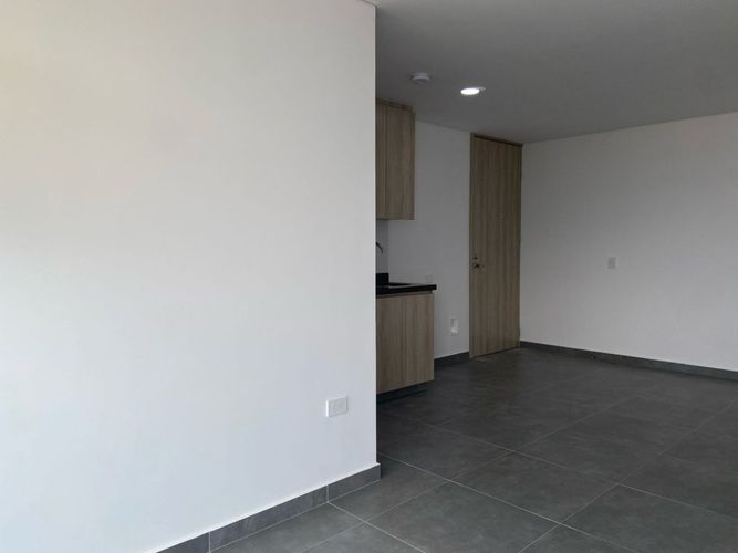 Apartamento de 3 alcobas en venta en Vegas De La Doctora, Sabaneta, 72 m² · foto 4 de 19
