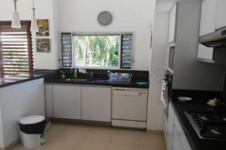 Apartamento de 4 alcobas en venta en Ricaurte, 670 m² · foto 6 de 10
