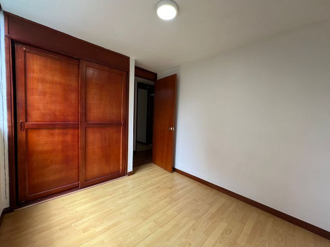 Apartamento de 3 alcobas en arriendo en El Poblado, Medellín, 88 m² · foto 10 de 14