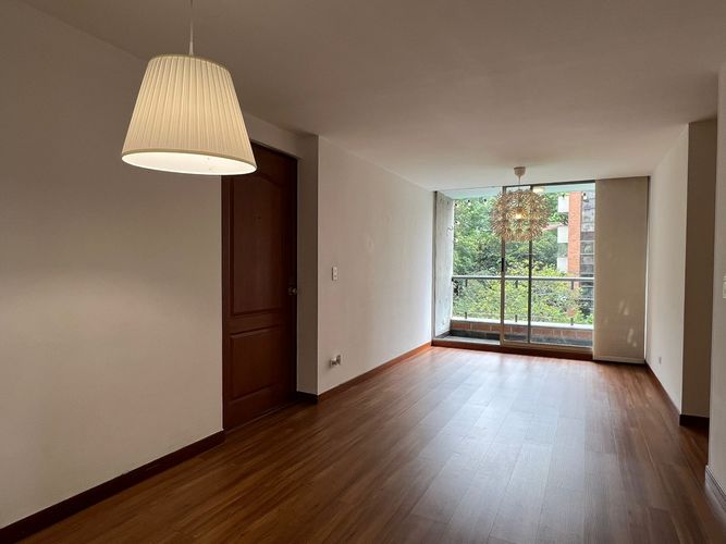 Apartamento de 3 alcobas en arriendo en El Poblado, Medellín, 88 m² · foto 2 de 14