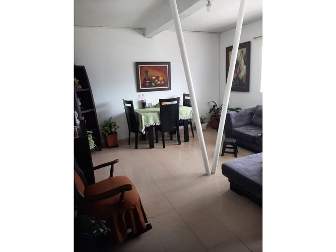 Casa de 5 alcobas en venta en Las Palmas, Medellín, 94 m² · foto 10 de 14