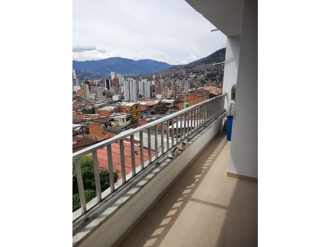 Casa de 5 alcobas en venta en Las Palmas, Medellín, 94 m² · foto 14 de 14