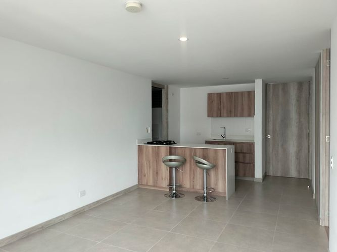 Apartamento de 1 alcoba en arriendo en El Poblado, Medellín, 55 m² · foto 3 de 12