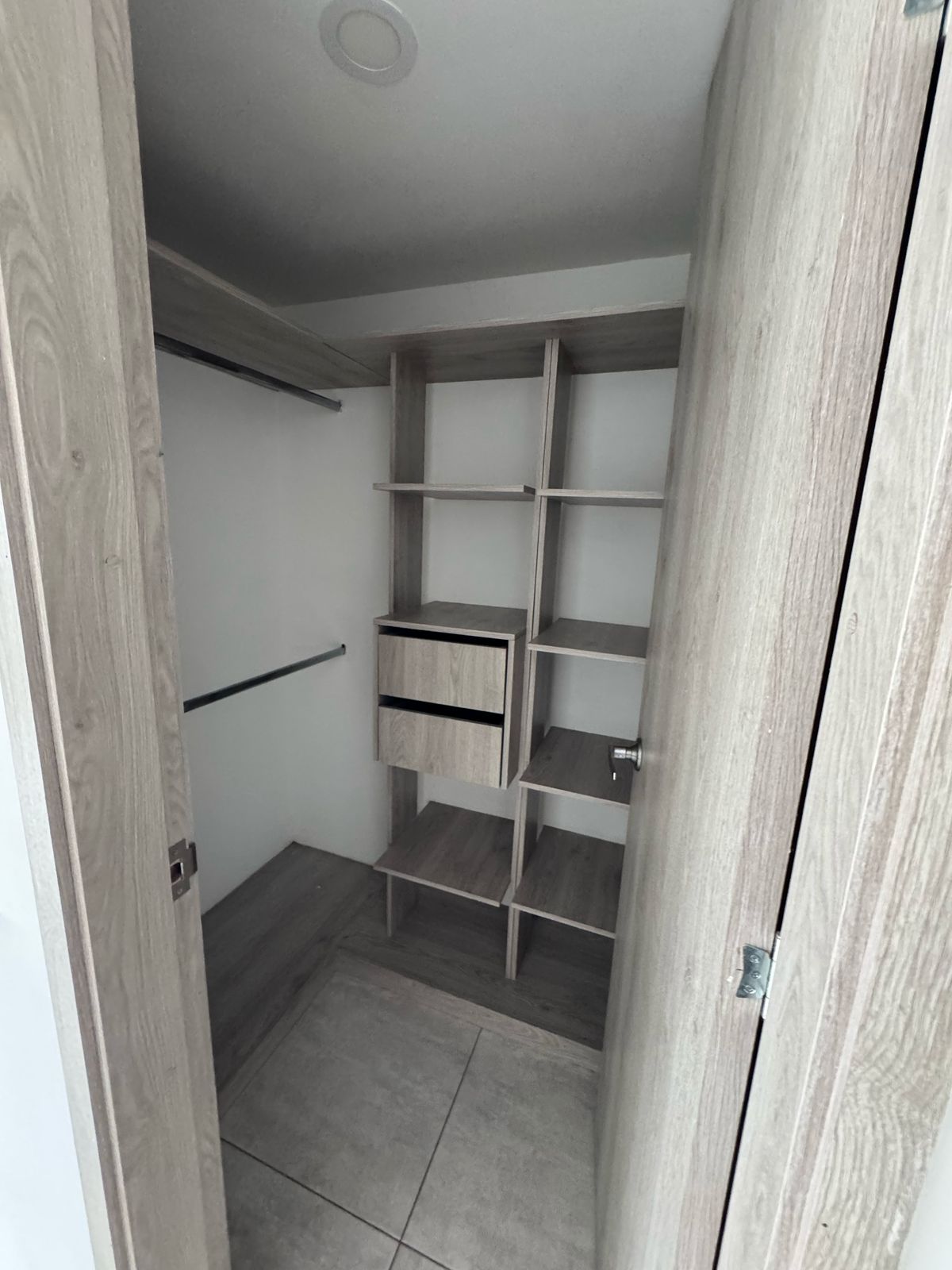 Apartamento en venta en Chipre, Manizales · foto 7 de 15